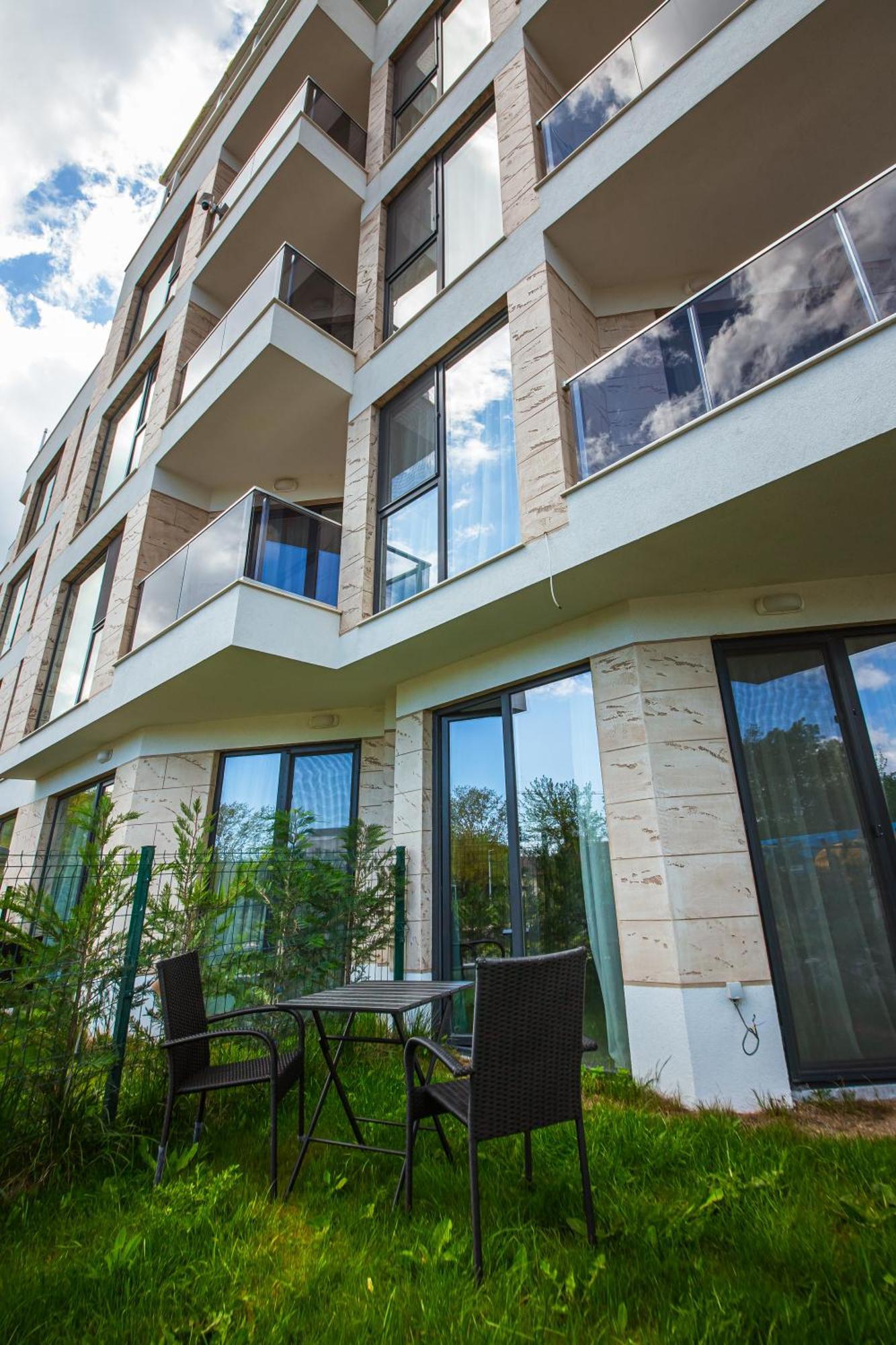 Athmospherevillaema Apartments Kranevo Bagian luar foto